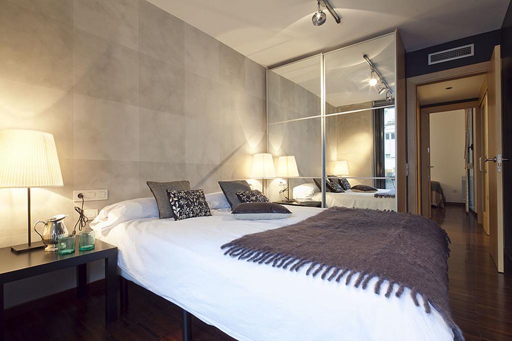 Apartment Barcelona Rentals - Sarria Apartments Near Center Esterno foto